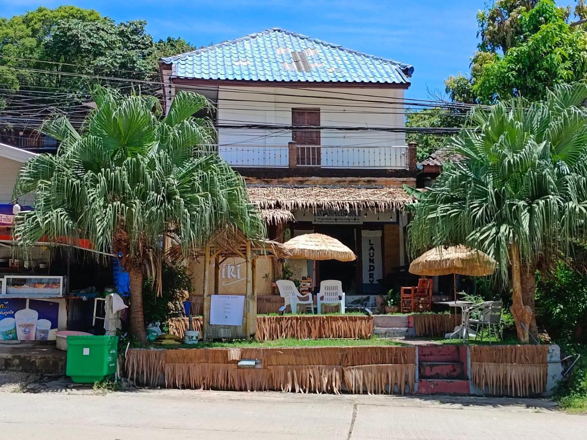 Tiki Bar-Kantiang Guesthouse เกาะลันตา ภายนอก รูปภาพ