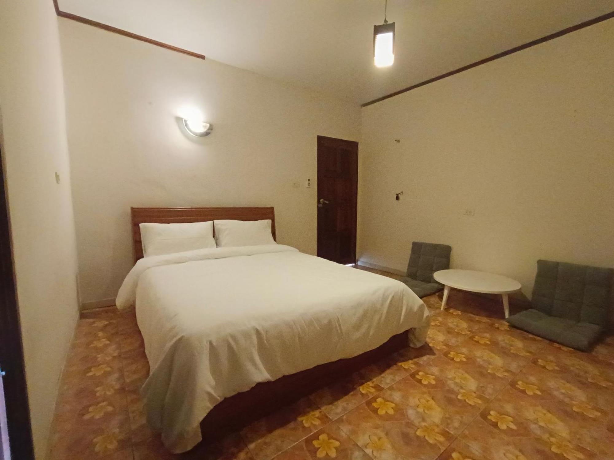 Tiki Bar-Kantiang Guesthouse เกาะลันตา ภายนอก รูปภาพ