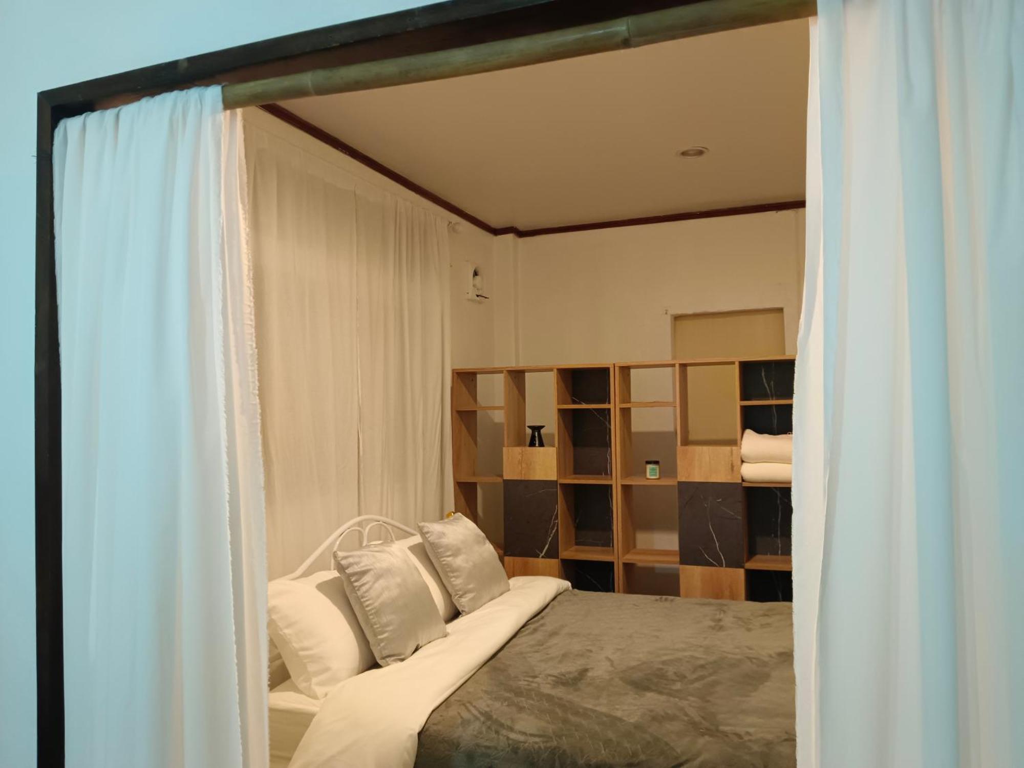 Tiki Bar-Kantiang Guesthouse เกาะลันตา ภายนอก รูปภาพ