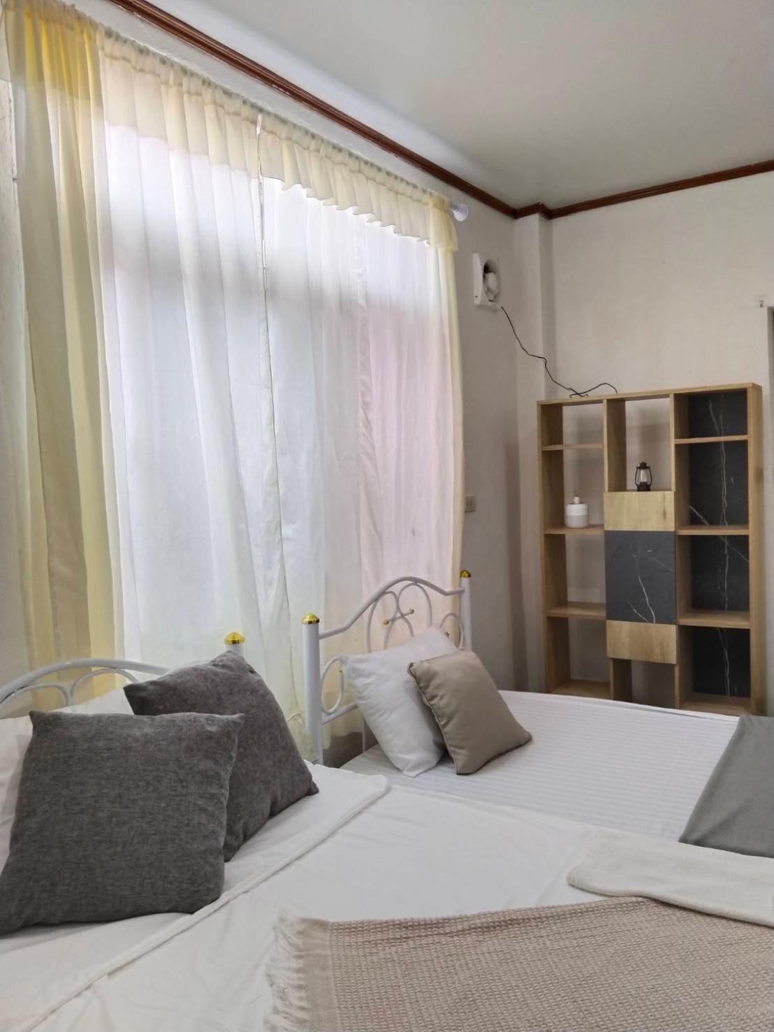 Tiki Bar-Kantiang Guesthouse เกาะลันตา ภายนอก รูปภาพ